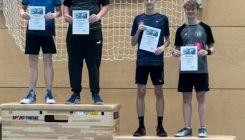 Badminton: 3 Podestplätze für Dillenburger Spieler bei Bezirksrangliste
