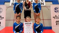 Trampolinturner*innen gewinnen Teamwertung der Rotk&auml;ppchen Trophy